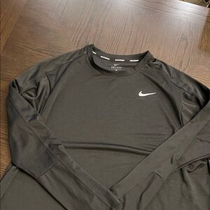 Nike women’s  black Long Sleeve Tee